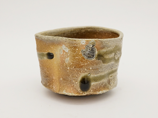 今 千春の信楽陶 × 黒部 進の書 | 柿傳ギャラリー