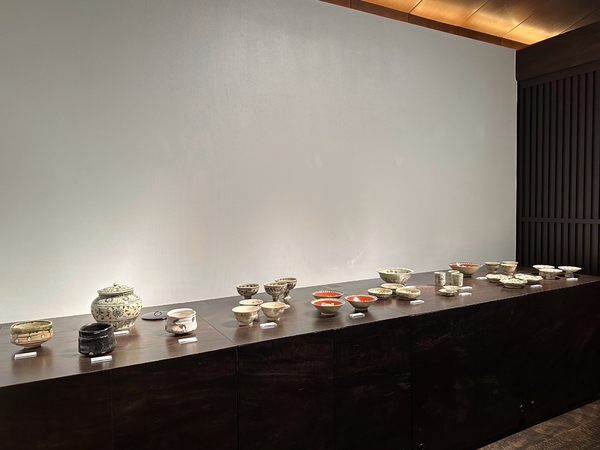 安洞雅彦 豆向付1000客 展 ー愛情出品 安藤友紀ー 令和5年6月23日(金)～6月28日(水)／柿傳ギャラリー