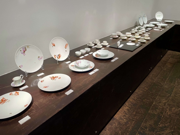 石井逸郎 展　HAN･NA･RI　令和4年2月11日(金)～2月17日(木)／柿傳ギャラリー