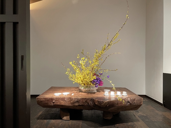 石井逸郎 展　HAN･NA･RI　令和4年2月11日(金)～2月17日(木)／柿傳ギャラリー