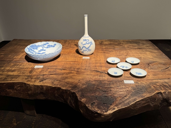 みかわち焼 平戸松山窯 三代展 Ⅱ　追悼 中里勝歳・十六代 中里月度務・中里彰志　令和7年1月15日(水)～1月20日(月)／柿傳ギャラリー