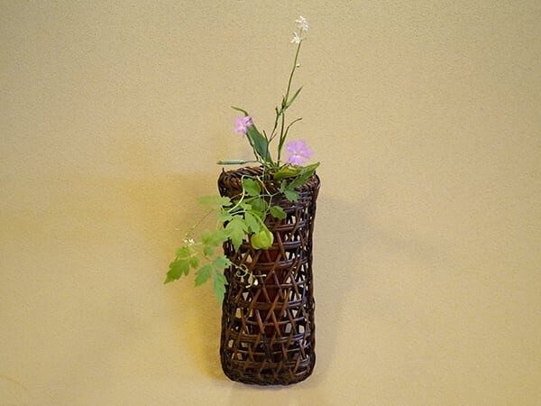器と花01