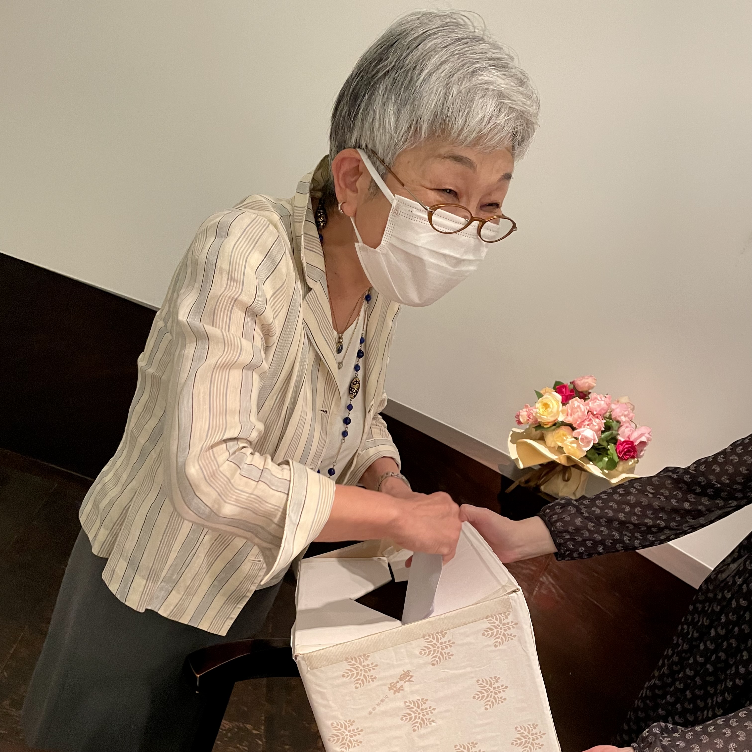 日本陶芸倶楽部 会員 チャリティー作品 発表展｣の公開抽選会が無事に